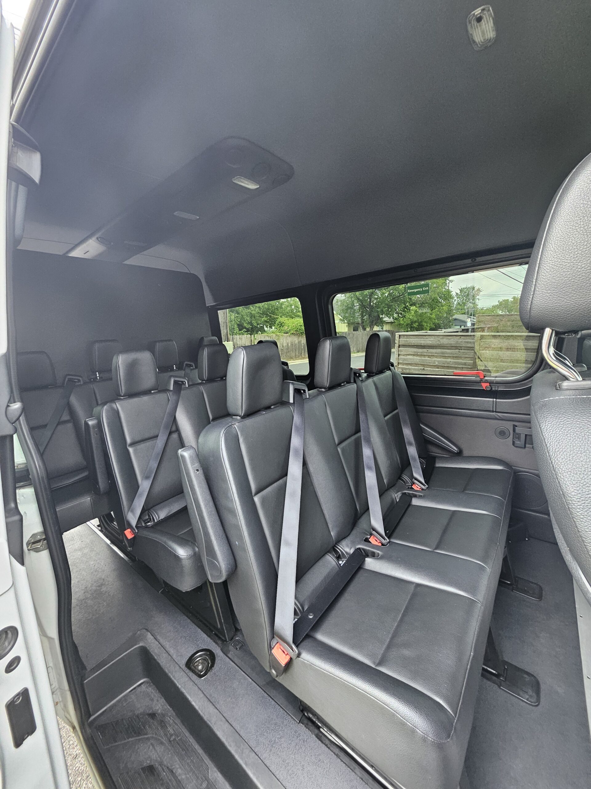 Lake Travis Limo - Austin TX - Limo Group Transportation